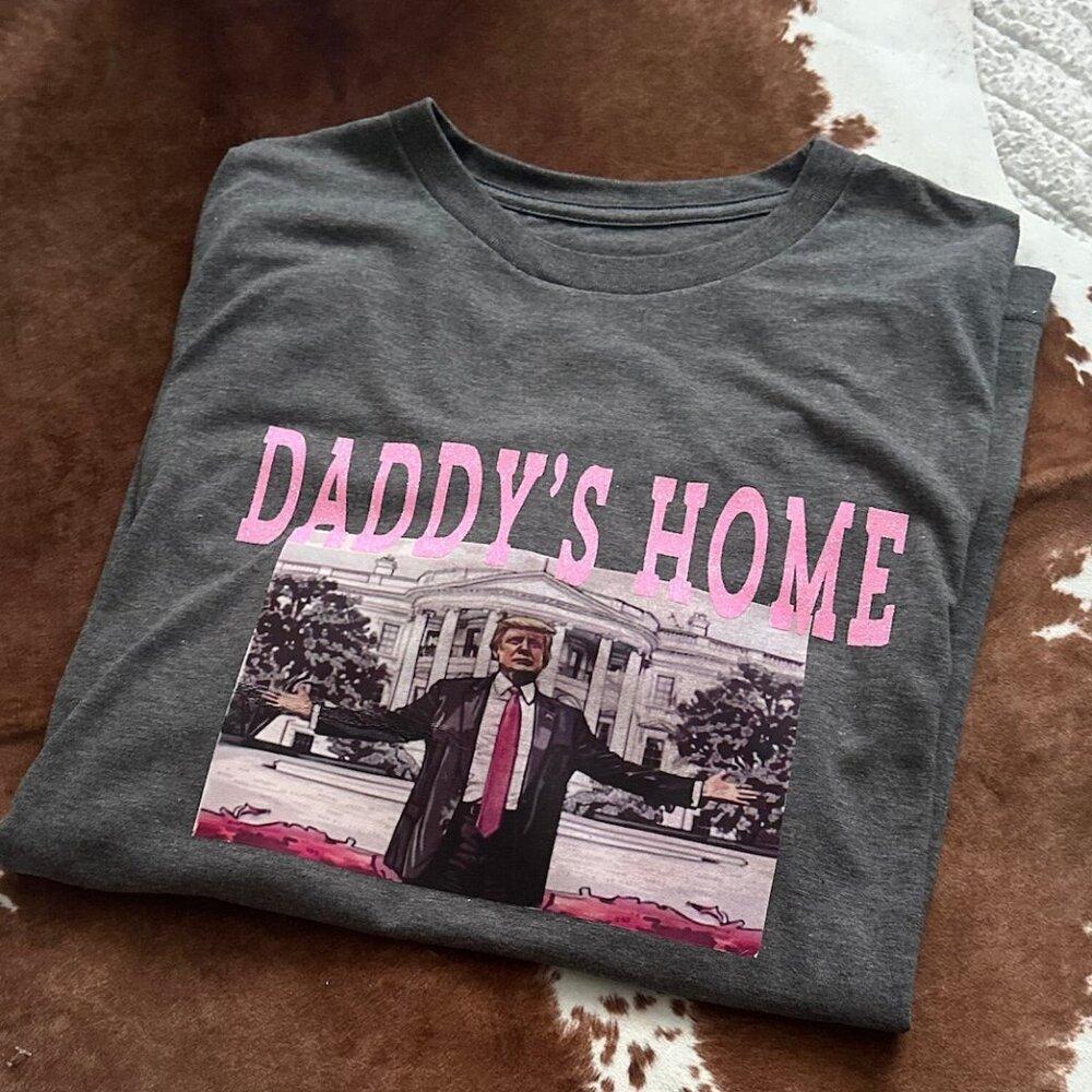 Dadalorian Mamalorian Fathers Day Funny Family Unisex T-Shirt